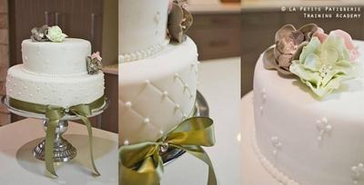 Elegant and vintage  - Cake by Chantelle's Cake Creations