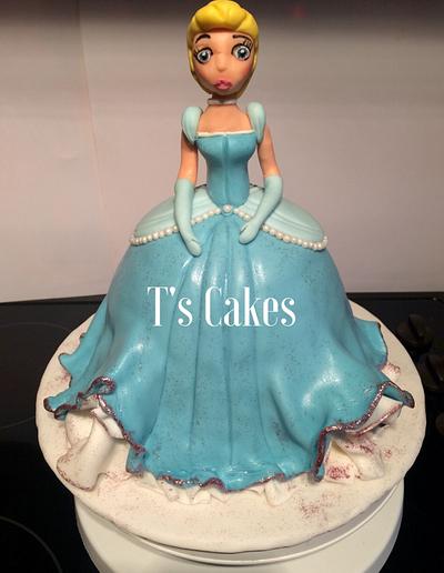 Cinderella cake  - Cake by Tscakes 