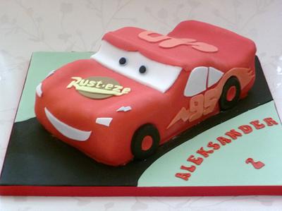 Lightning McQueen - Cake by suzannahscakes