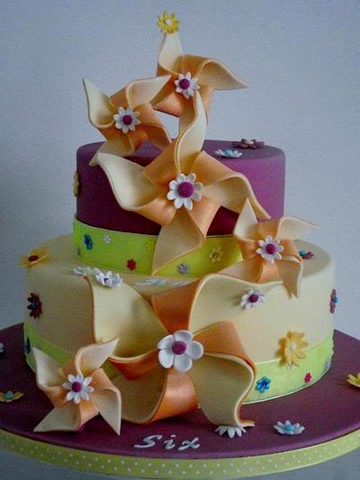 Pin-wheel cakes. - Cake by Karina Leonard