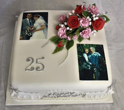 25th Wedding Anniversary - Cake by Daisychain's Cakes