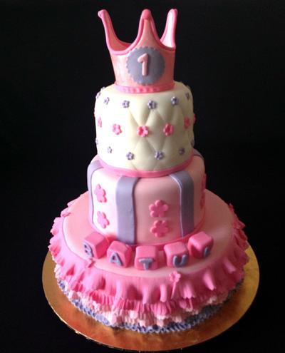 1st birthday princess theme - Cake by Priscilla Barretto