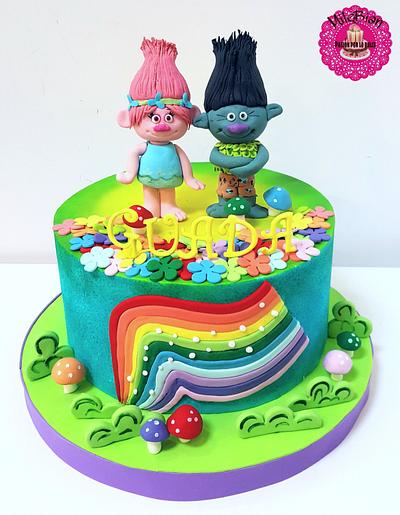 Trolls - Cake by MileBian