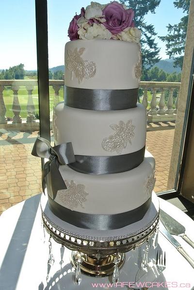 3 Tiered Wedding Cake - Cake by Amanda