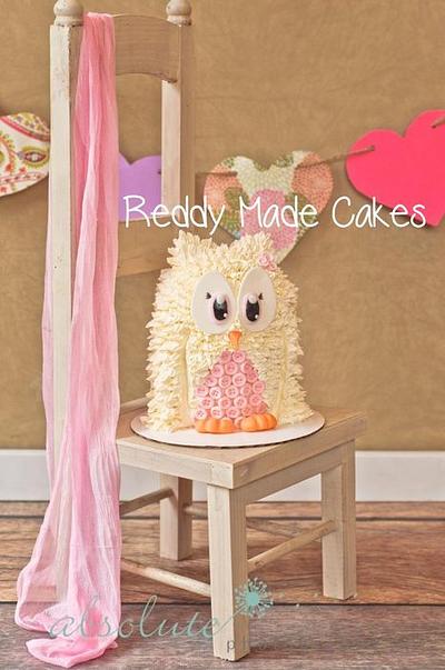 Girly Owl  - Cake by Crystal Reddy