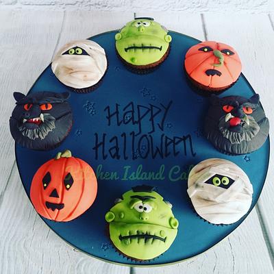 Halloween Cupcake board - Cake by Kitchen Island Cakes