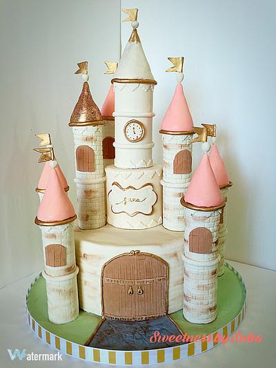 Saras castle - Cake by Sweetness by Saba