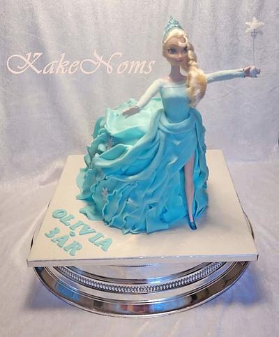 Elsa cake - Cake by KakeNoms 