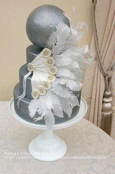 Art deco feather fan cake - Cake by Nadya