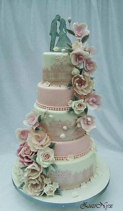 Romantic pink wedding with gates. - Cake by ZuziNyx
