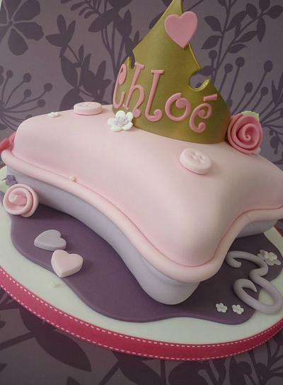 Princess Pillow cake - Cake by Isabelle Bambridge