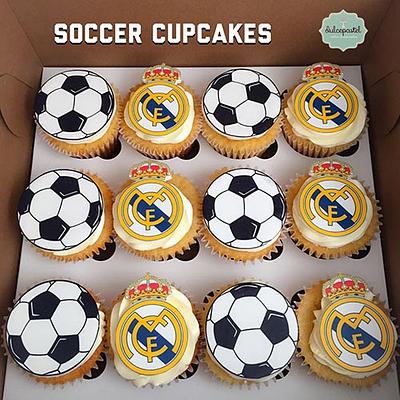 Cupcakes Real Madrid - Cake by Dulcepastel.com