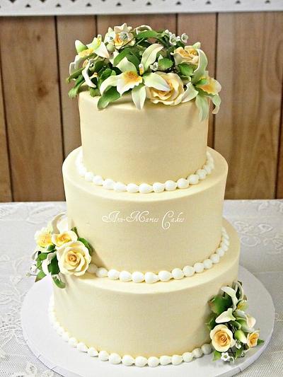 Ivory and Green Wedding - Cake by Ann-Marie Youngblood