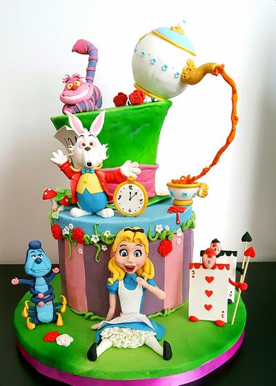 Alice in wonderland ♡ - Cake by EstrellaCakeDesign