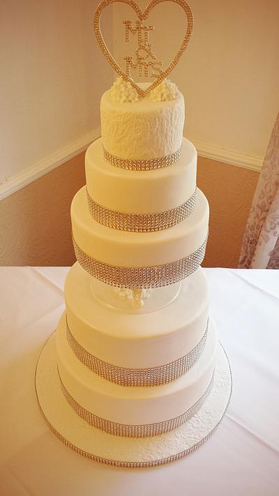 Elegant 5 tier - Cake by Lisa Wheatcroft
