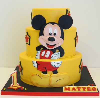 Mickey Mouse Cake - Cake by Chantilly Cake Designs - Beth Aguiar