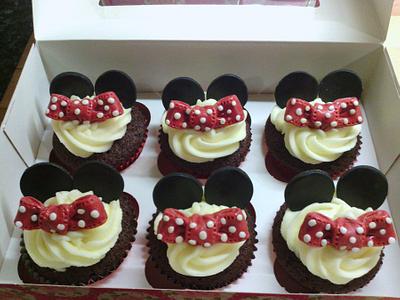 Minnie Mouse Cupcakes - Cake by NooMoo