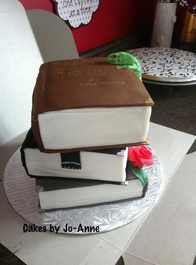Book Reading Lizard! - Cake by Cakes by Jo-Anne
