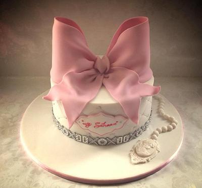 Bow with a bling - Cake by Cakes for mates
