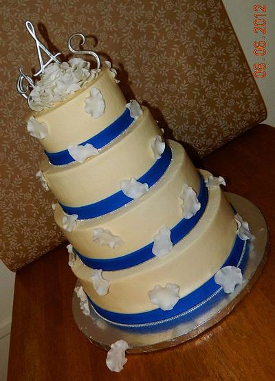 Stephanie's Wedding Cake - Cake by Maureen
