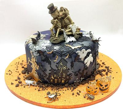 Halloween In Action  - Cake by Andy Cleaver
