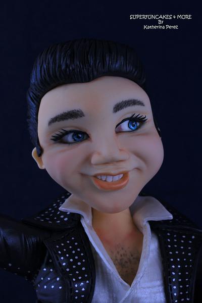 The Icon of 20th - Elvis Presley Collaboration - Cake by Super Fun Cakes & More (Katherina Perez)