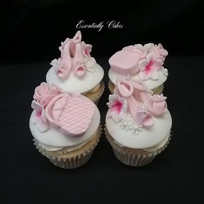 Handbags and shoes - Cake by Essentially Cakes
