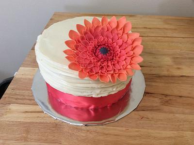 Dahlia & ruffles - Cake by Lolo 