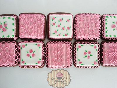 Pink lace cookies - Cake by Lari85