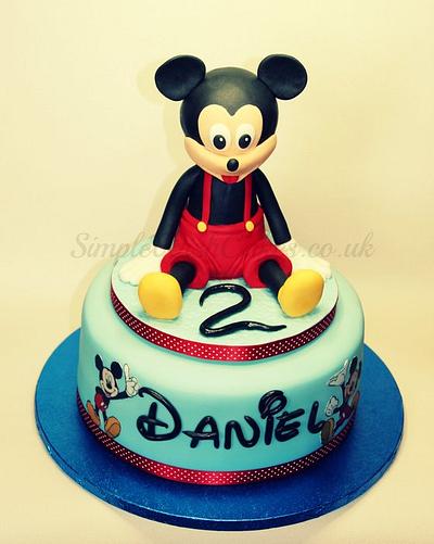 Large mickey! - Cake by Stef and Carla (Simple Wish Cakes)