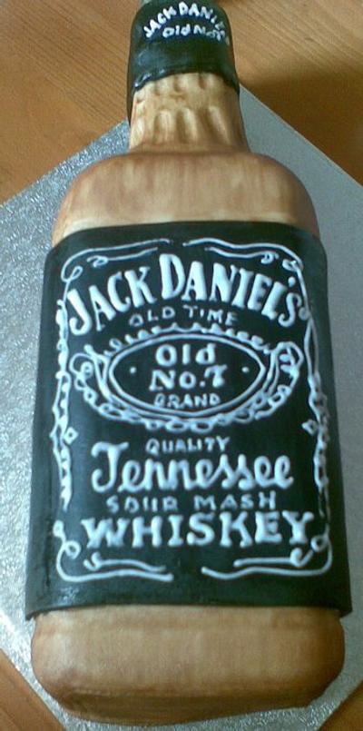 jack daniels bottle - Cake by Anne dillon