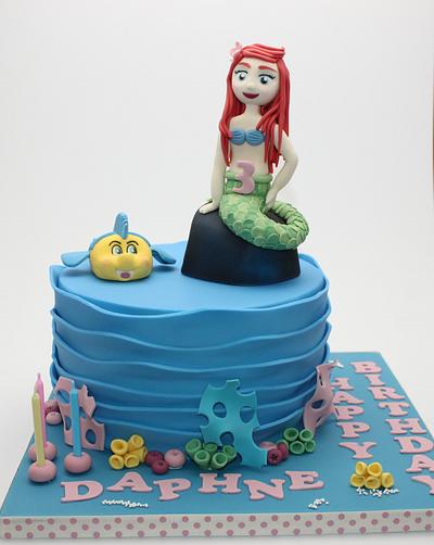 Mermaid themed cake - Cake by looeze