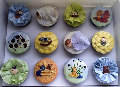 Baby shower cupcakes - Cake by Enchanting Merchant Company