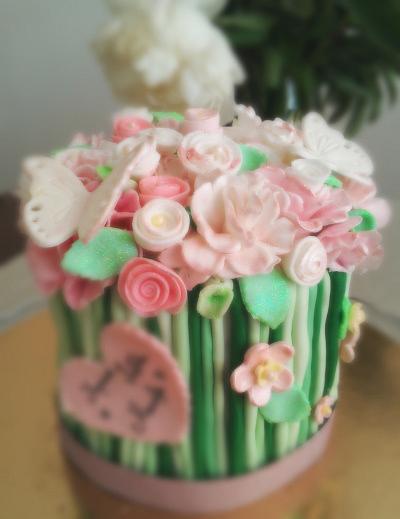 Flowery Cake - Cake by Domnaki's