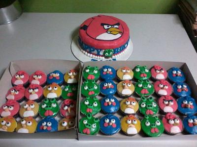 Angry Bird Cake and Cupcakes^_^ - Cake by maria vilma a. coronado