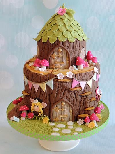 Magical Woodland - Cake by Shereen