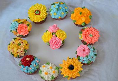 floral buttercream cupcakes  - Cake by Divya iyer