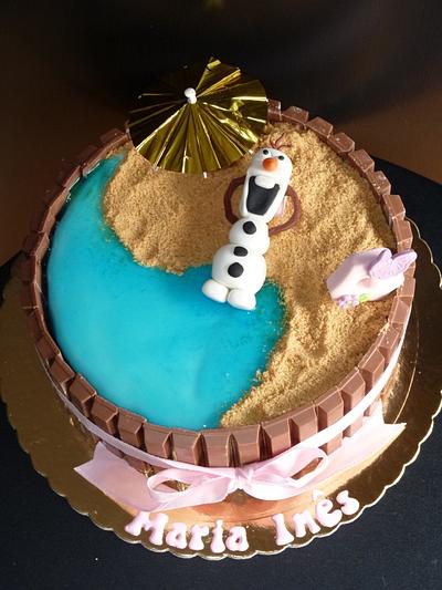 Olaf KitKat Cake ... in summer - Cake by Aventuras Coloridas