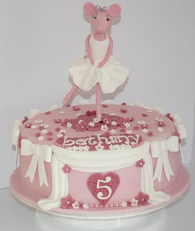 Angelina Ballerina - Cake by The Cornish Cakery
