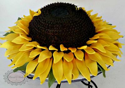 Sunflower - Cake by Karens Kakes