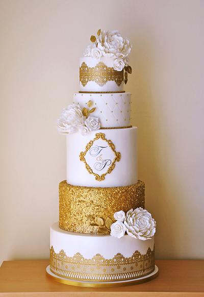 Gold Wedding - Cake by ArchiCAKEture