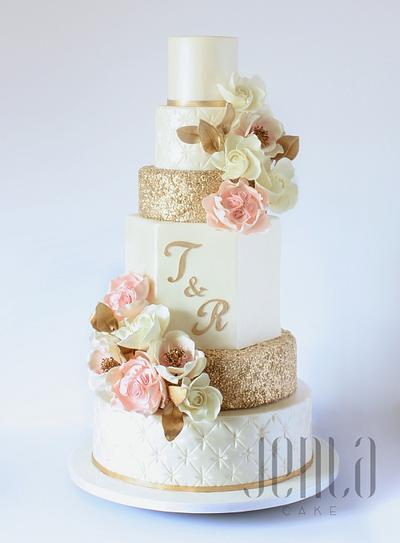 Golden Pink and Garden Roses - Cake by Jen La - JENLA Cake