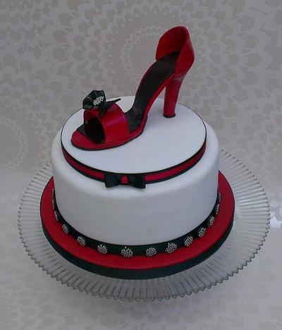 Red stiletto  - Cake by Lolobo72