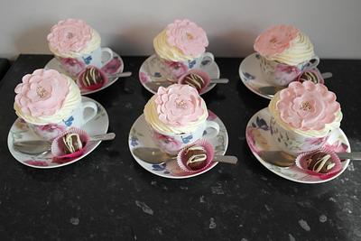 Teacup mothers day cakes - Cake by Justine