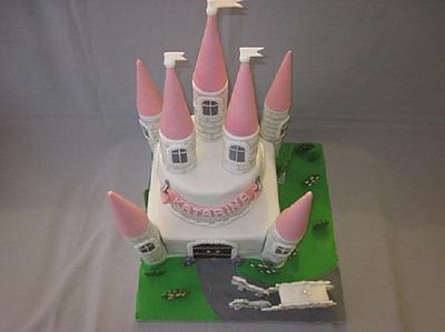Castle For Little Princess. - Cake by Reveriecakes