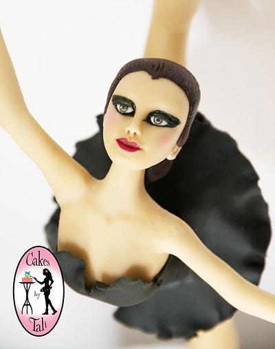 Hand sculpted Black Swan cake topper - Cake by Tali