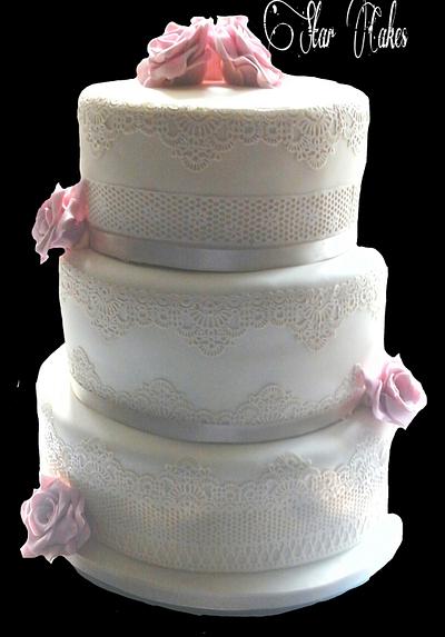 Vintage lace and rose - Cake by starcakes86