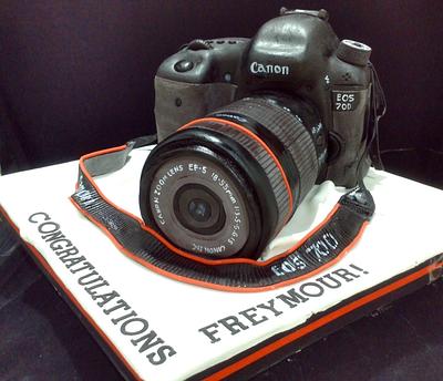 Canon EOS 70D Camera Cake - Cake by Roma Bautista