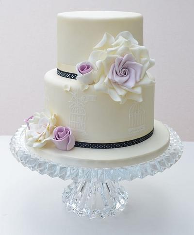 Birdcage stencil wedding cake - Cake by Hilary Rose Cupcakes