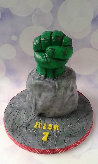 The hulk - Cake by Jenny Dowd
